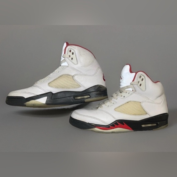 Mens Size 8 Nike Air Jordan 5 V Retro Shoes Fire
Red Silver Tongue 2020 PROJECT - Picture 3 of 10